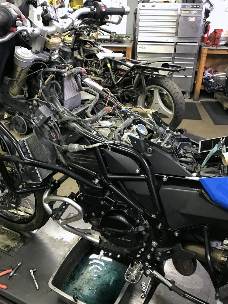 BMW F800GS Service and Valve Check